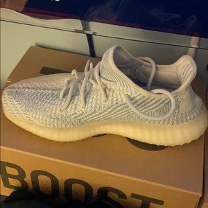Yeezy 350 boost v2